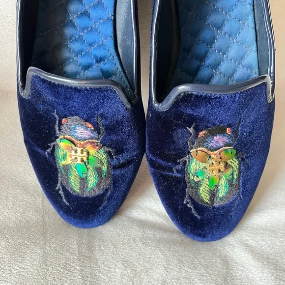 Tory Burch Easton Blue Velvet Loafers Embroidered Beetle Fairycore Regal Sz 6.5 - Picture 2 of 12